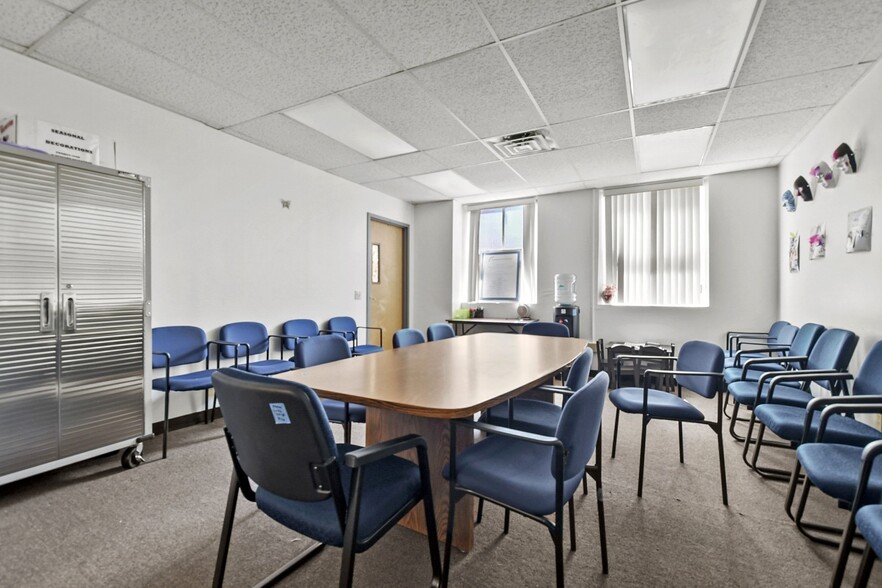 More Photos Of 5 Dover St, New Bedford Office Residential For Sale