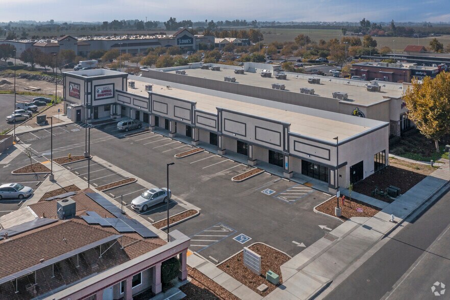 More Photos Of 1863 W Lacey Blvd, Hanford General Retail For Lease
