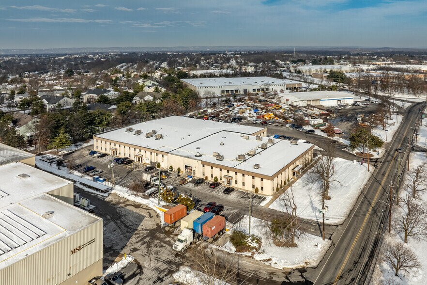 More Photos Of 40 Brunswick Ave, Edison Warehouse For Lease