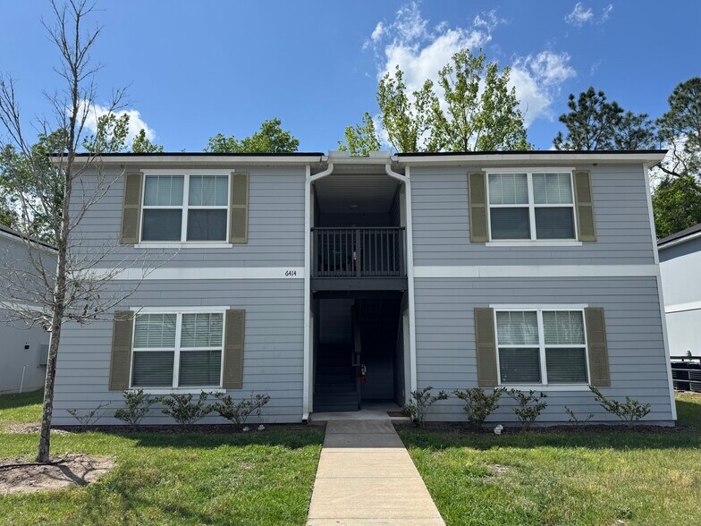 Primary Photo Of 6414 Sweetbay Ln, Jacksonville Apartments For Sale