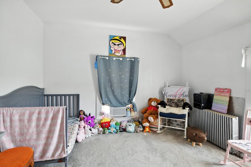 More Photos Of 11 N Main St, Belchertown Office Residential For Sale