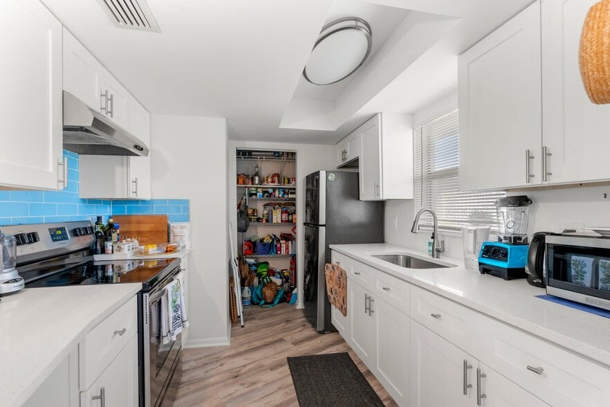 More Photos Of 640 SE 2nd Ave, Boynton Beach Apartments For Sale