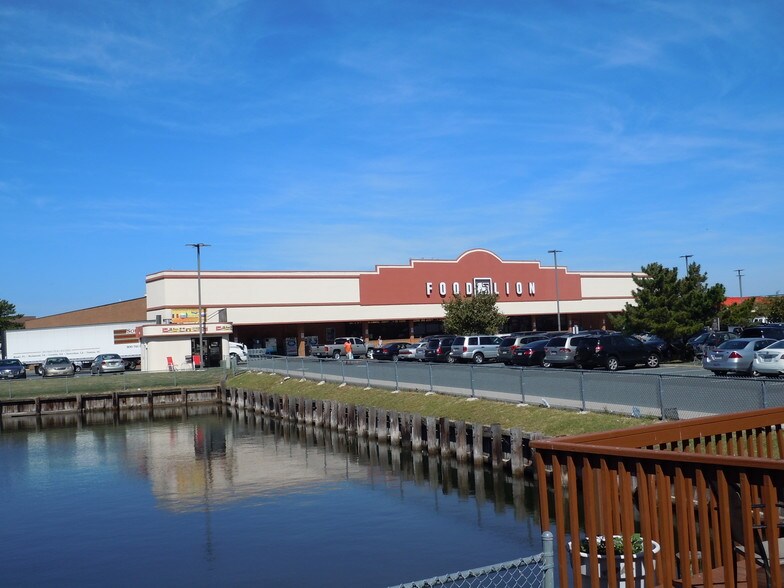 More Photos Of 11805 Coastal Hwy, Ocean City Storefront For Lease