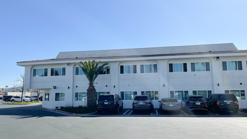 More Photos Of 18800 Main St, Huntington Beach Medical For Lease