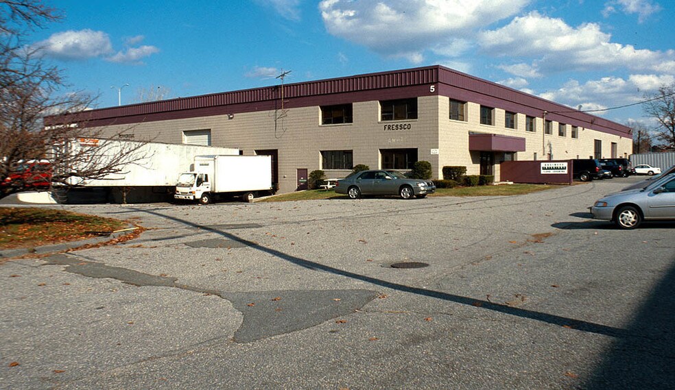 More Photos Of 5 Wheeling Ave, Woburn Light Manufacturing For Lease