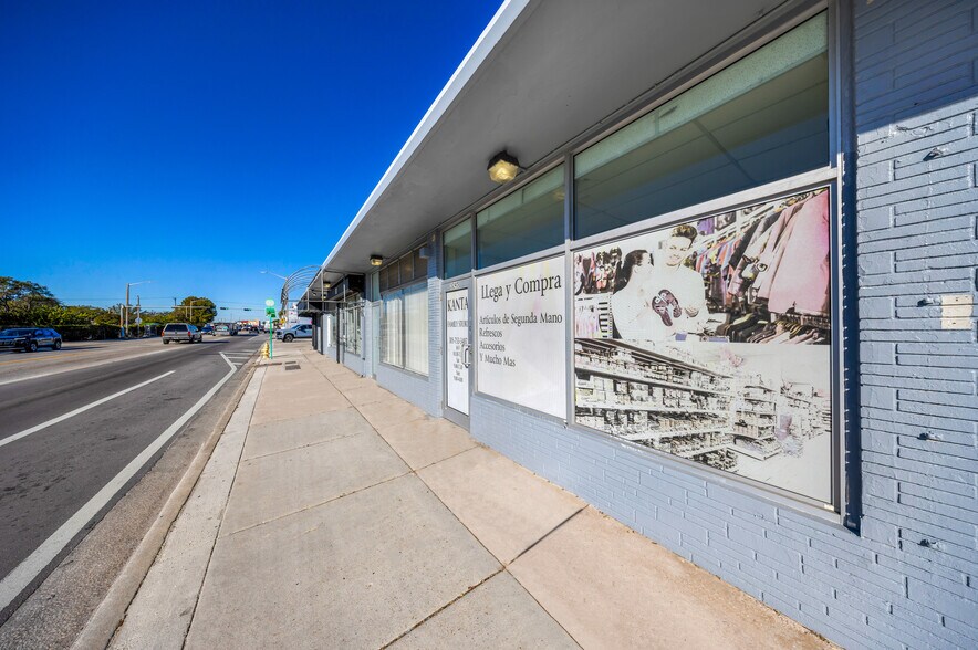 More Photos Of 3241 NW 7th St, Miami Storefront For Lease