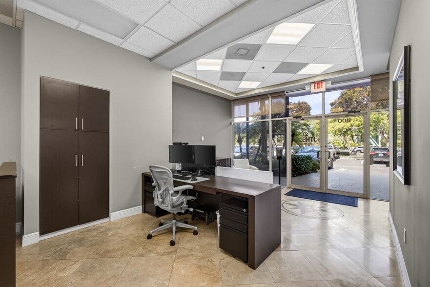 More Photos Of 2151 S Alternate A1A Hwy, Jupiter Medical For Sale