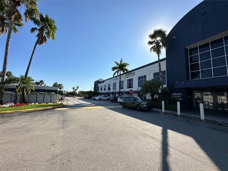 More Photos Of 7500 NW 25th St, Miami Refrigeration Cold Storage For Sale