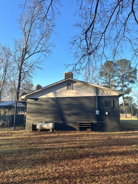 More Photos Of 1030 Dry Branch Rd, Hopkins General Retail For Sale