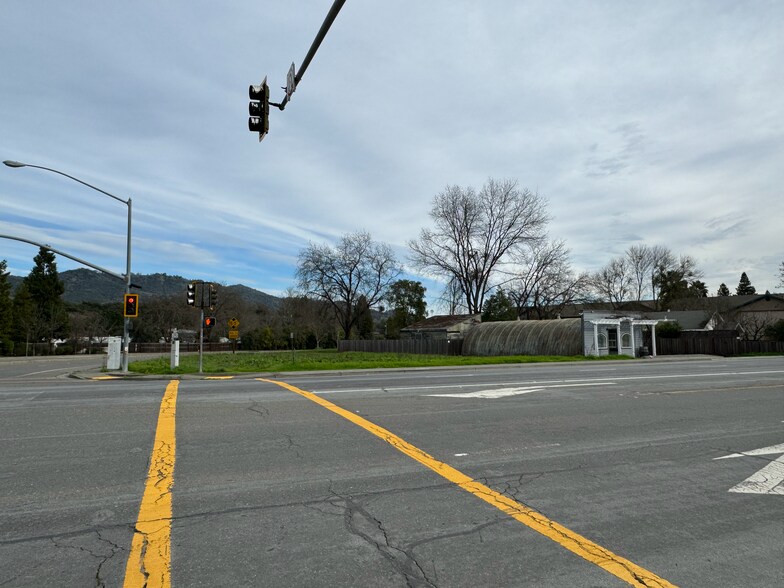 More Photos Of 314 S Cloverdale Blvd, Cloverdale Office For Lease