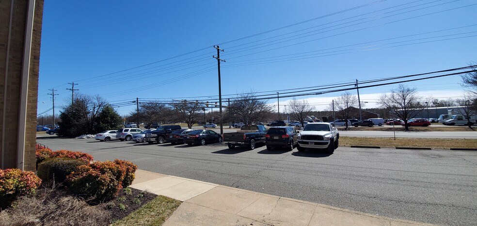 More Photos Of 8565-8567 Sudley Rd, Manassas Office For Sale