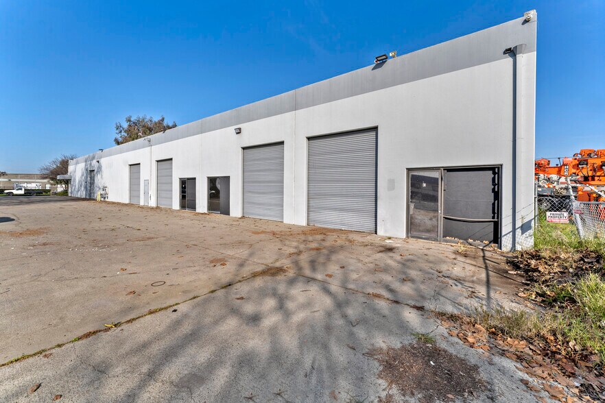 More Photos Of 23978 Connecticut St, Hayward Warehouse For Sale