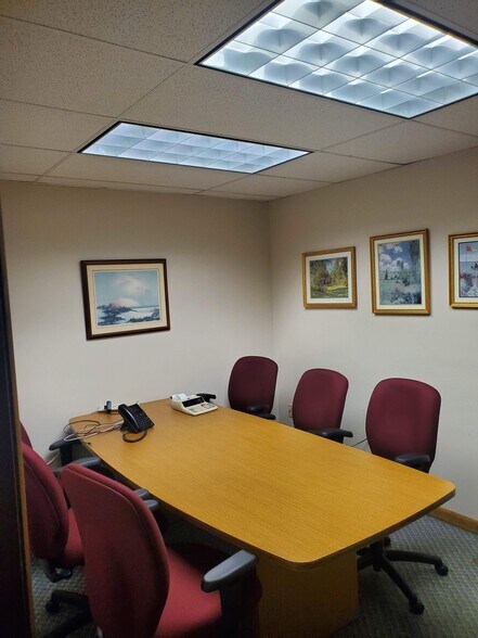 More Photos Of 27 S High St, West Chester Office Residential For Lease