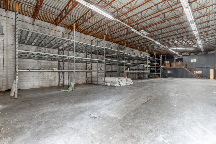More Photos Of 360 Carbondale Rd SW, Dalton Warehouse For Lease