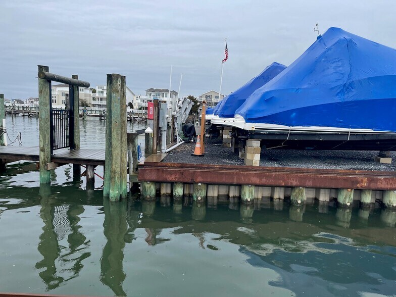 More Photos Of 3110 Long Beach Blvd, Long Beach Township Marina For Sale