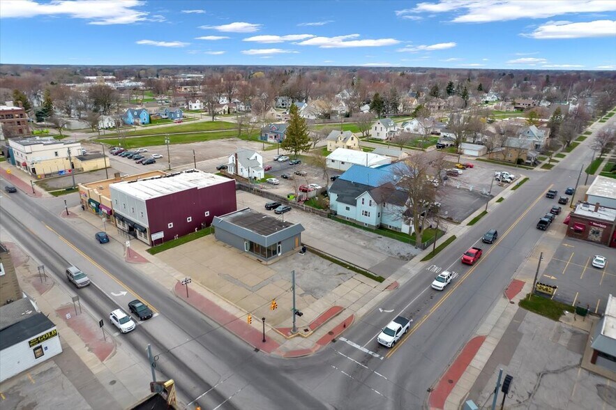 More Photos Of 200 Salzburg Ave, Bay City Freestanding For Lease