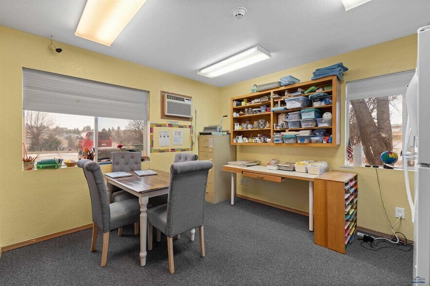 More Photos Of 4021 Range Rd, Rapid City Schools For Sale