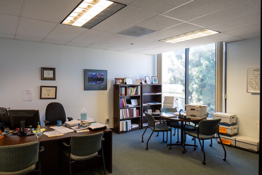 More Photos Of 6252 Telegraph Rd, Commerce Office For Lease