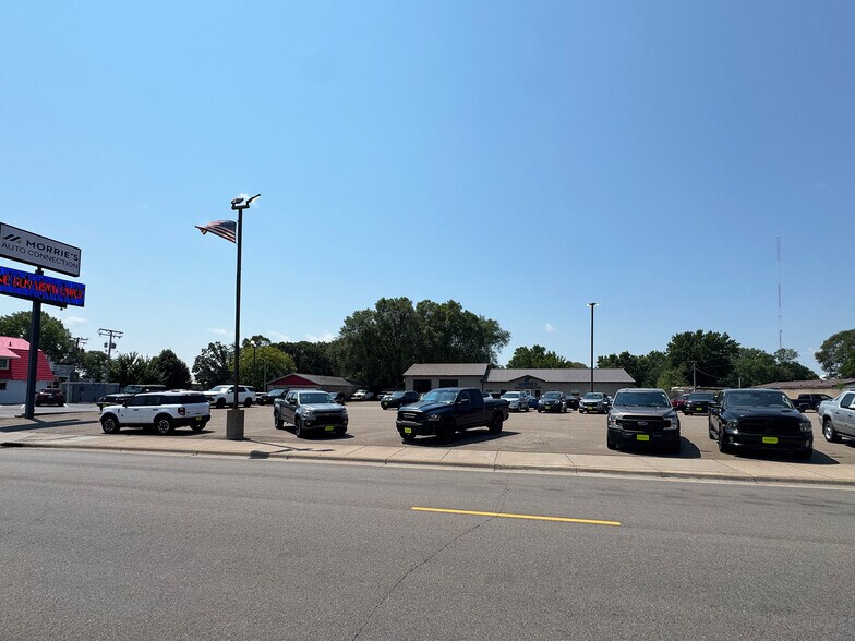 More Photos Of 559 U.S. 10, Saint Cloud Auto Dealership For Sale