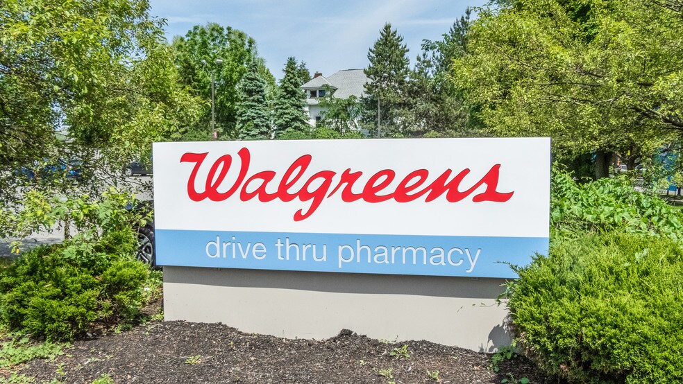 More Photos Of 670 Thurston Rd, Rochester Drugstore For Sale