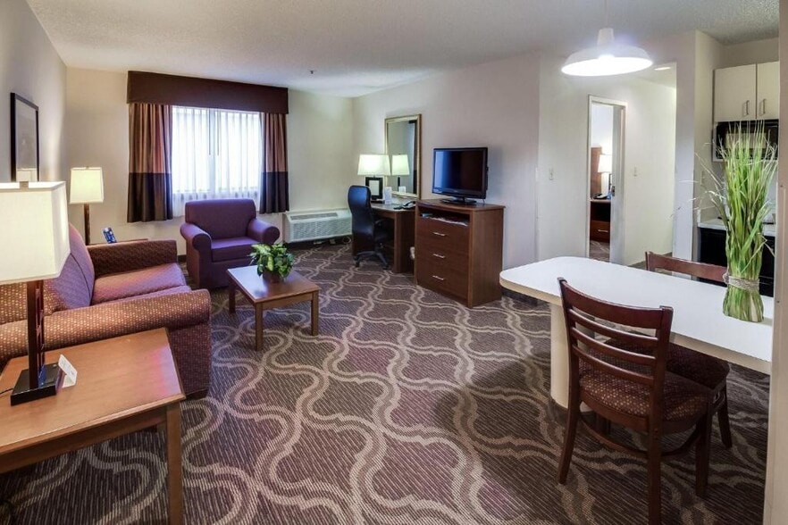 More Photos Of 4019 S Loop 289, Lubbock Hotel For Sale