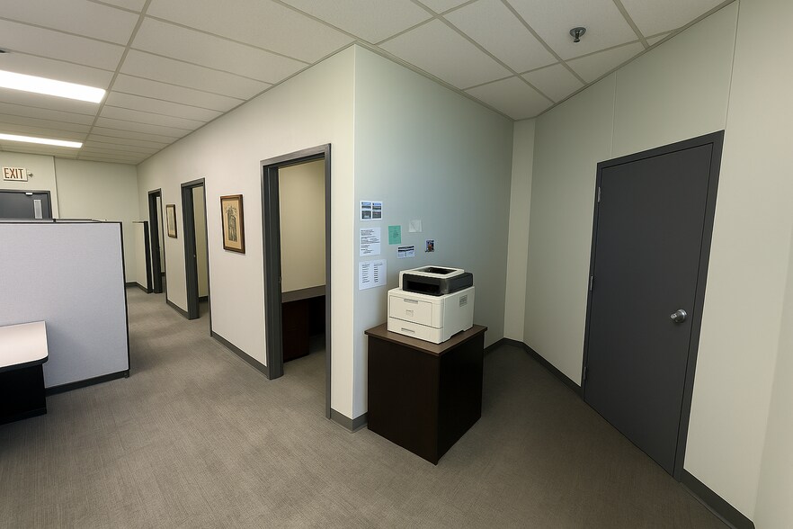 More Photos Of 2277 Thunderstick Dr, Lexington Medical For Lease