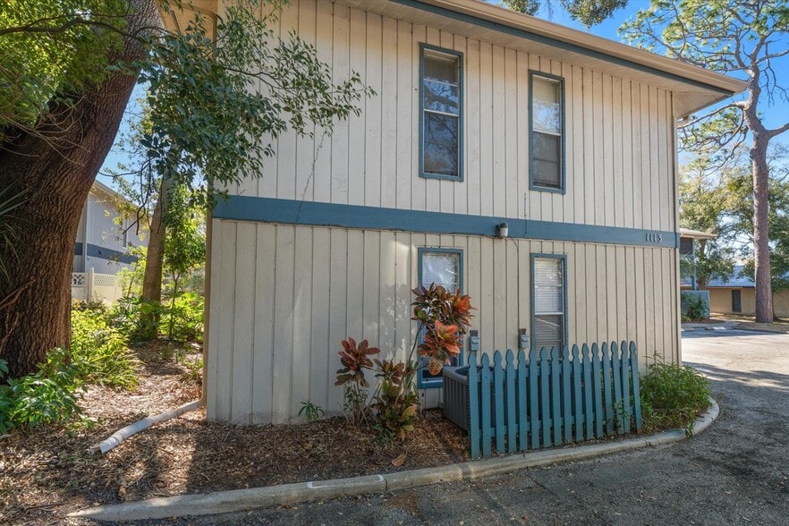 More Photos Of 1113 Ohio Ave, Dunedin Apartments For Sale