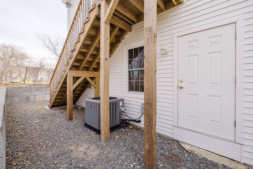 More Photos Of 63 Winthrop St, Taunton Medical For Sale