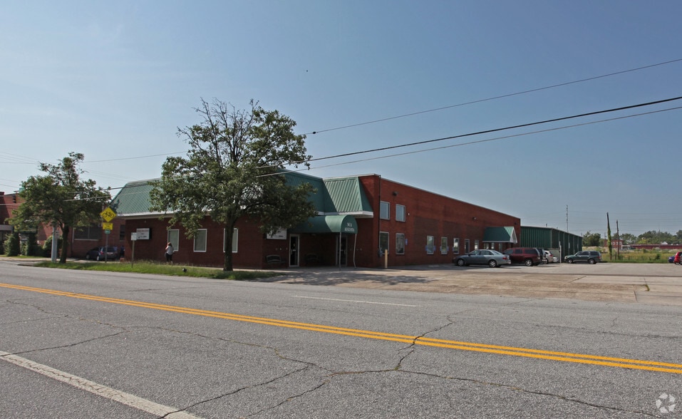 Primary Photo Of 1002 Telfair St, Augusta Flex For Lease