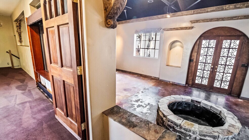 More Photos Of 4635 E Anaheim St, Long Beach Office Residential For Sale