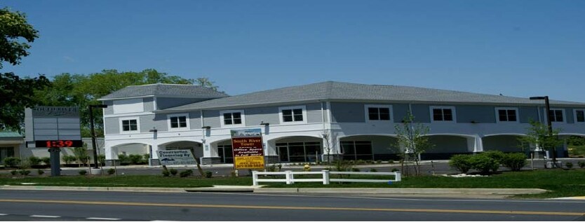 More Photos Of 20 Mayo Rd, Edgewater Storefront Retail Office For Lease