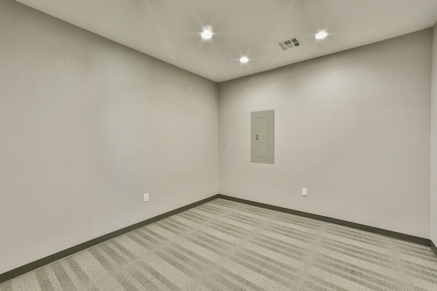 More Photos Of 800 Bonaventure Way, Sugar Land Unknown For Lease