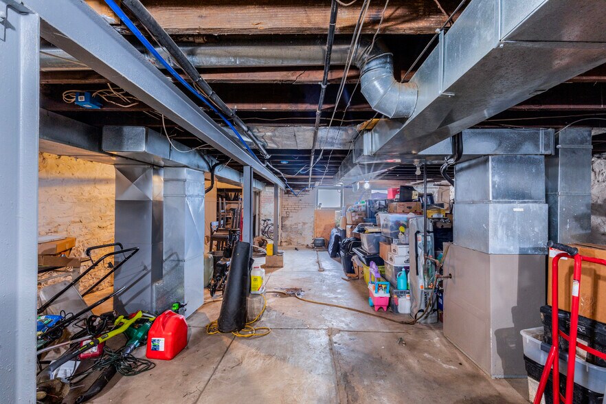 More Photos Of 5617 S Kingshighway Blvd, Saint Louis Multifamily For Sale