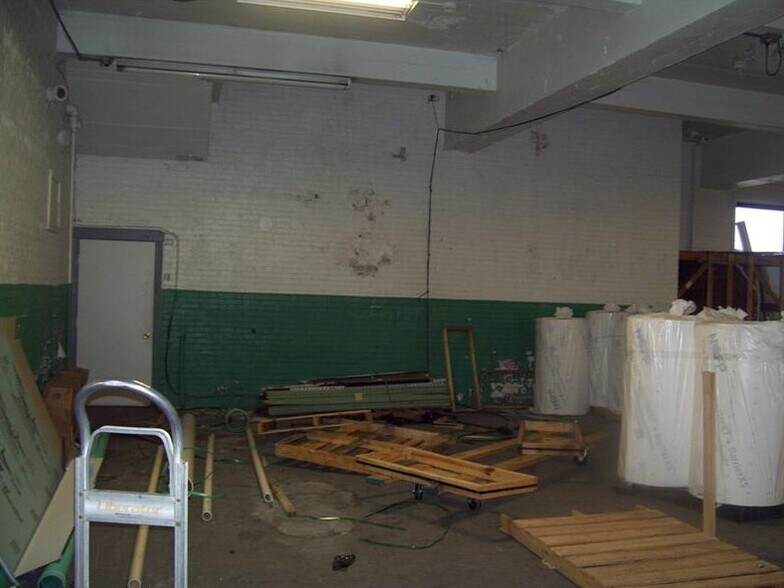 More Photos Of 258 E Fayette St, Uniontown General Retail For Sale