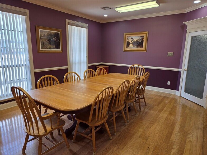 More Photos Of 1065 Muller Pky, Westwego Office For Sale