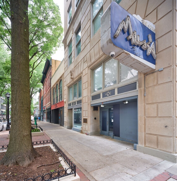 More Photos Of 50 Peachtree St NW, Atlanta Apartments For Lease
