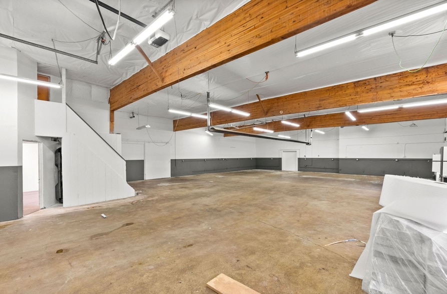 More Photos Of 6311 Rich Rd SE, Olympia Distribution For Sale