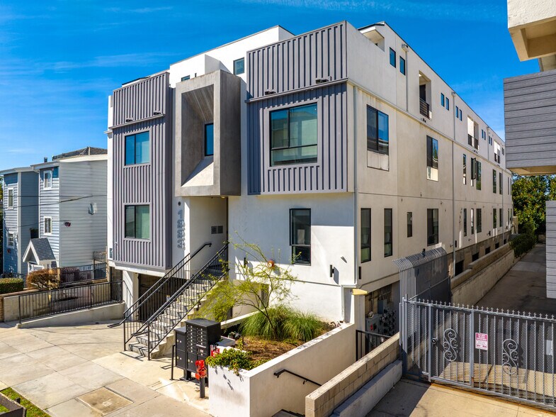 More Photos Of 1223 N Edgemont St, Los Angeles Apartments For Sale