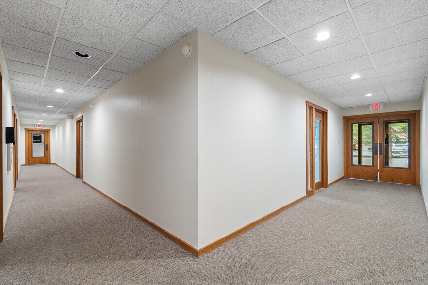 More Photos Of 3520 Snouffer Rd, Columbus Office For Sale