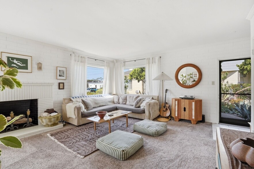 More Photos Of 428-438 Rosemont St, La Jolla Apartments For Sale