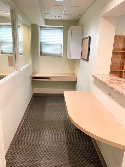 More Photos Of 213-44 40th Ave, Bayside Office For Sale