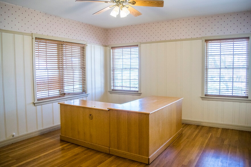 More Photos Of 3409 19th St, Lubbock Medical For Lease