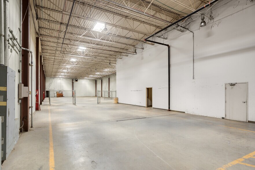 More Photos Of 502 S Court St, Florence Warehouse For Sale