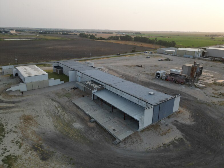 More Photos Of 2500 E 9th St, Hays Warehouse For Sale
