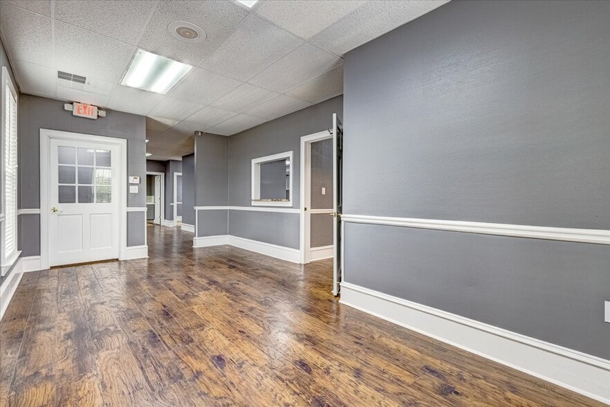 More Photos Of 7175 Jonesboro Rd, Morrow Office For Lease