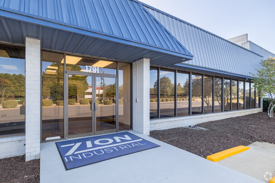 More Photos Of 1791 Mount Zion Rd, Morrow Warehouse For Lease