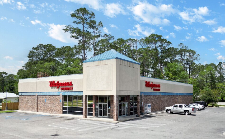 Primary Photo Of 191 N Church St, Homerville General Retail For Sale