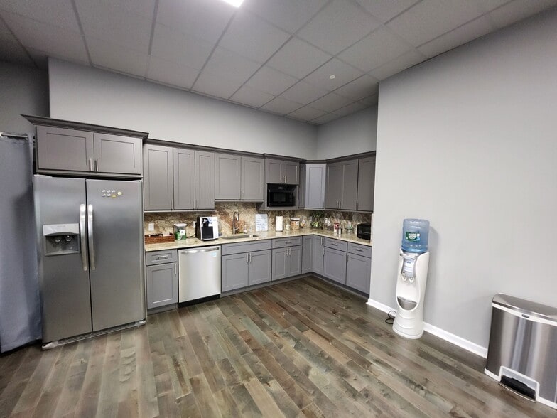 More Photos Of 149 Water St, Norwalk Office For Lease