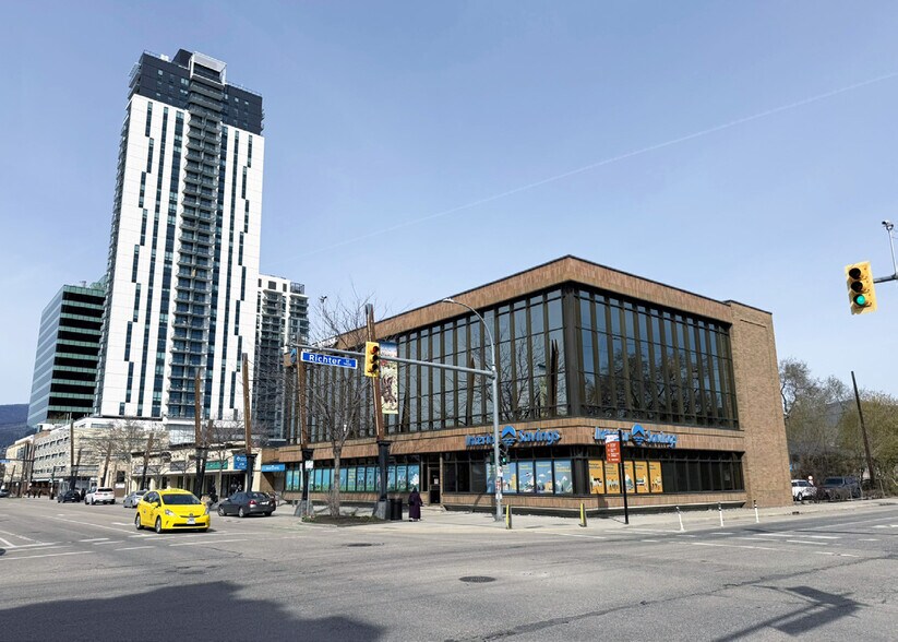 Primary Photo Of 678 Bernard Av, Kelowna Office For Sale