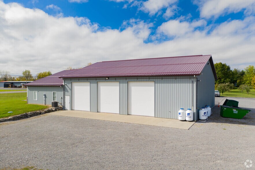 More Photos Of 5773 E Main Street Rd, Batavia Warehouse For Lease